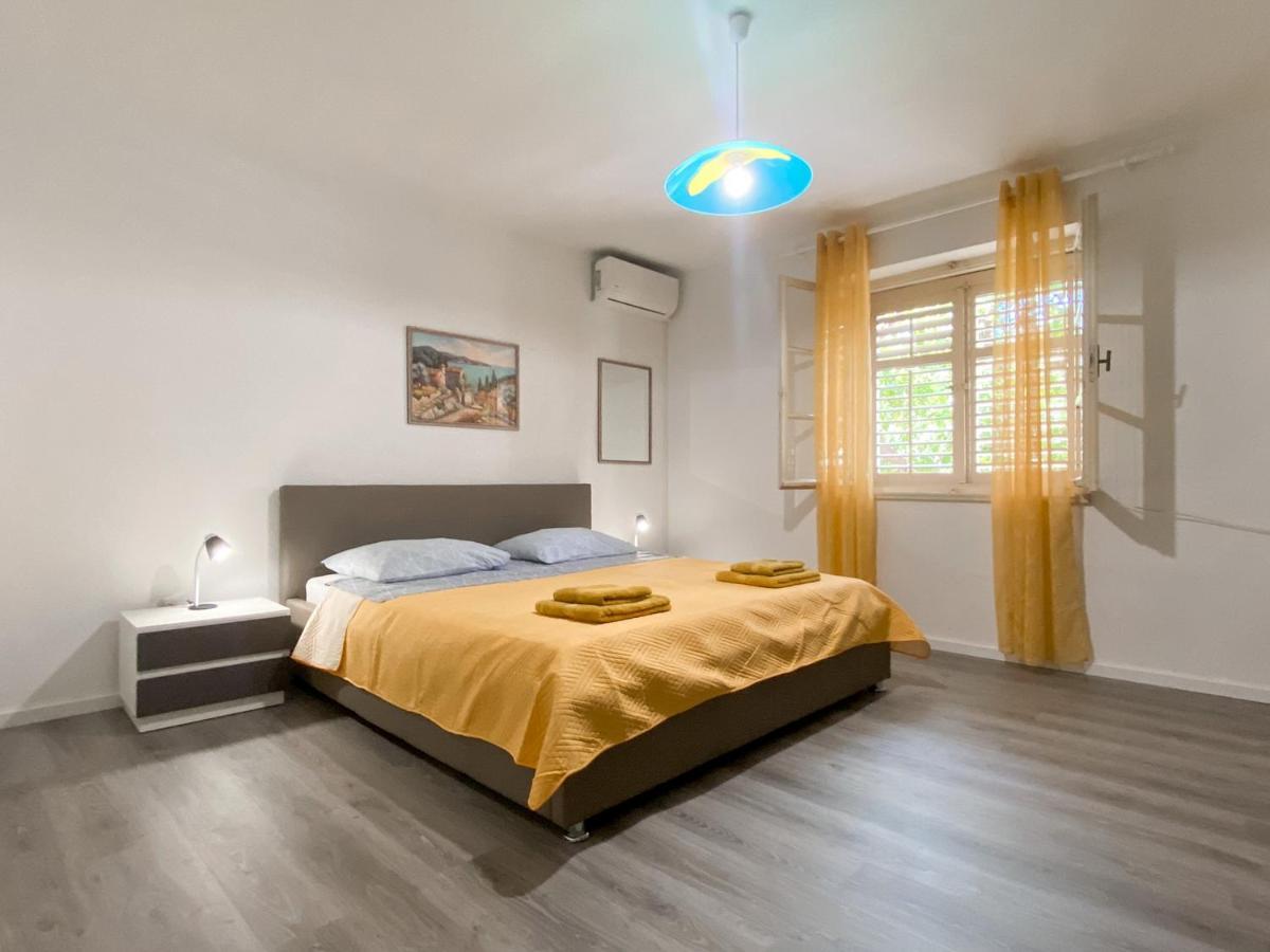 Apartment Dado Makarska Buitenkant foto