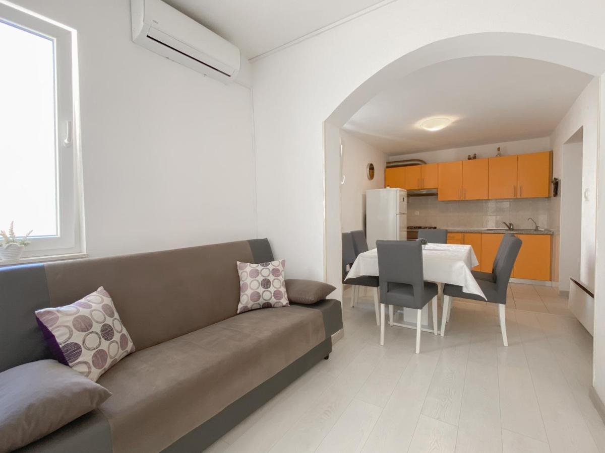 Apartment Dado Makarska Buitenkant foto
